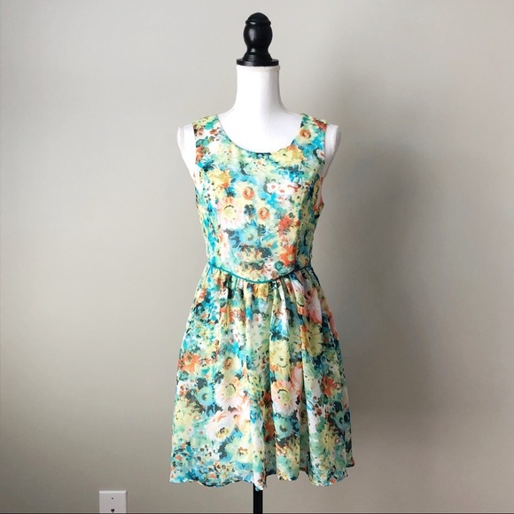 DELIA'S | Floral Keyhole Back Dress - Picture 1 of 6